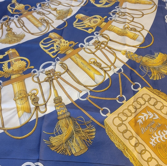 Hermes Cliquetis Vintage Silk Scarf - Picture 8 of 15